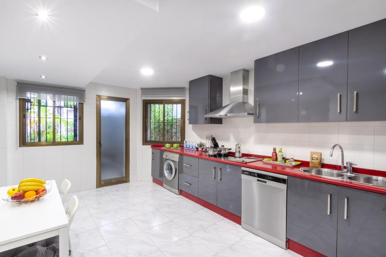 Marbella Banus Suites - Golden Beach Marbella Suite المظهر الخارجي الصورة