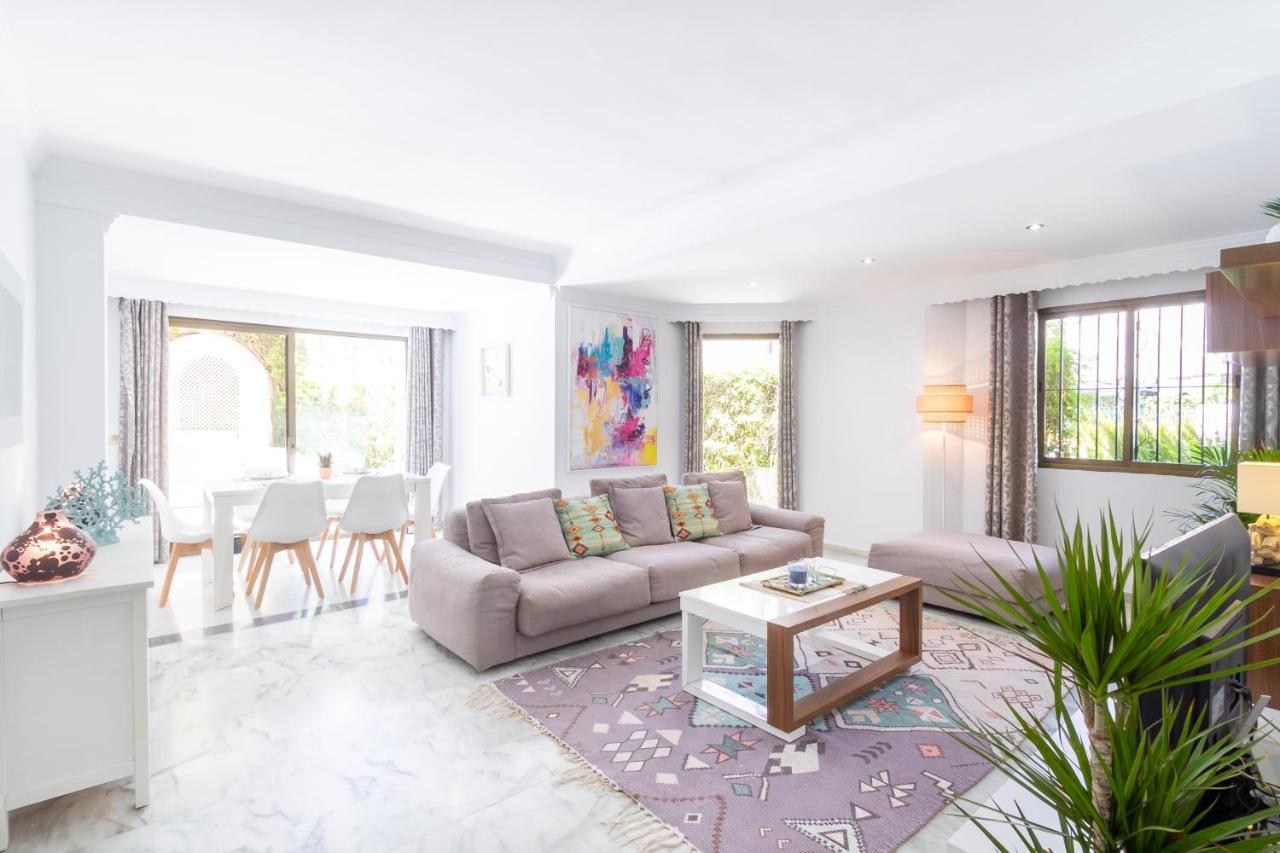 Marbella Banus Suites - Golden Beach Marbella Suite المظهر الخارجي الصورة
