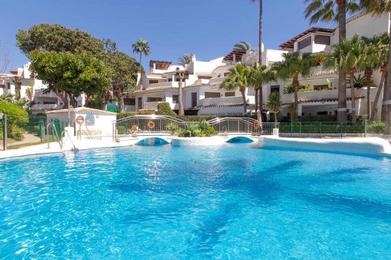 Marbella Banus Suites - Golden Beach Marbella Suite المظهر الخارجي الصورة